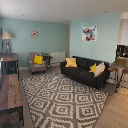 2 Bed Home From Home Apartments London Bagian luar foto